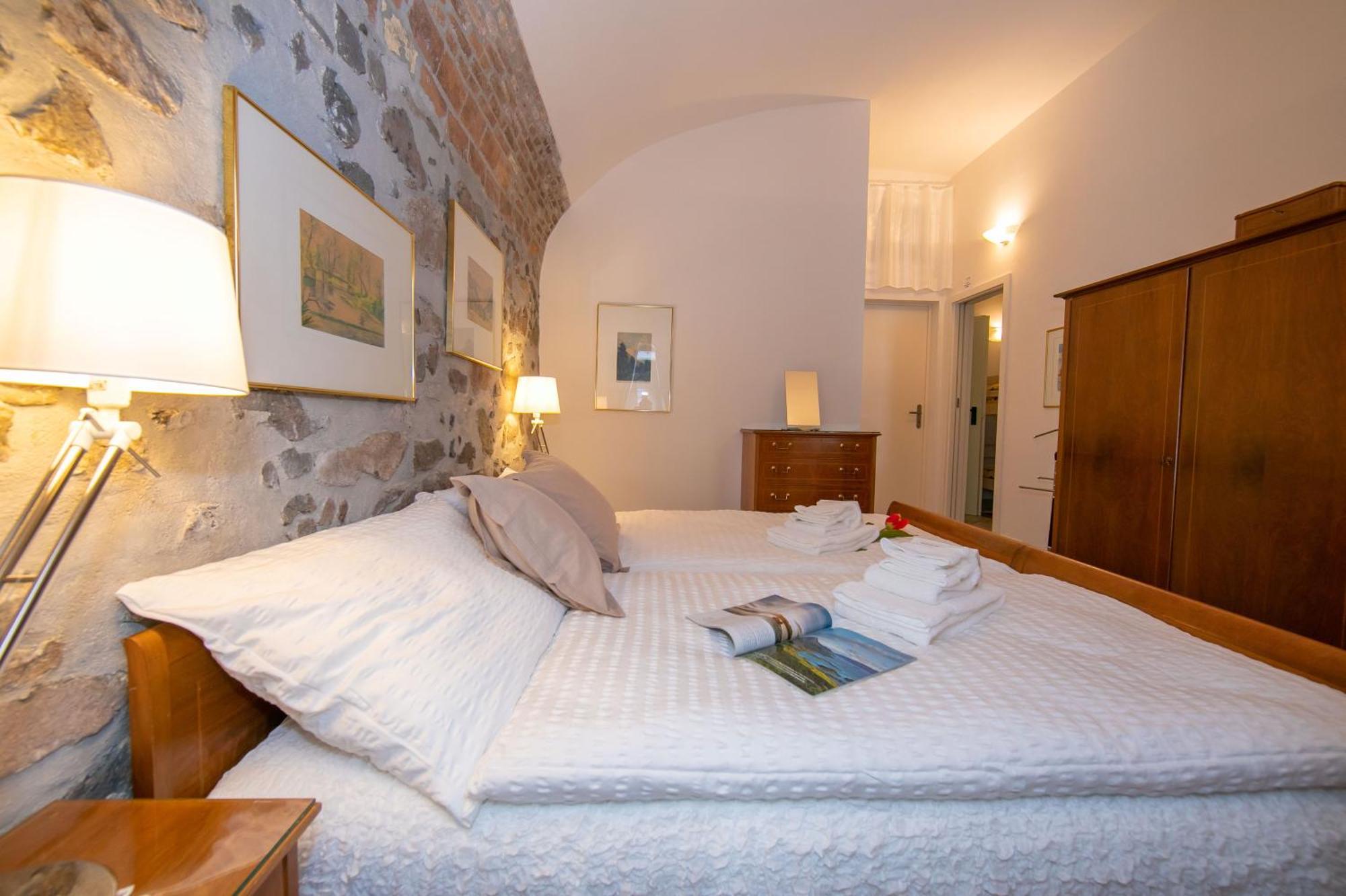 Casa Tame - Happy Rentals Melide Bagian luar foto